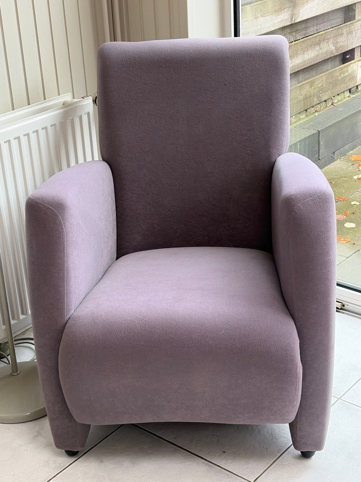 Comfortabele paarse fauteuil, Huis en Inrichting, Ophalen of Verzenden, Gebruikt, Stof, 75 tot 100 cm