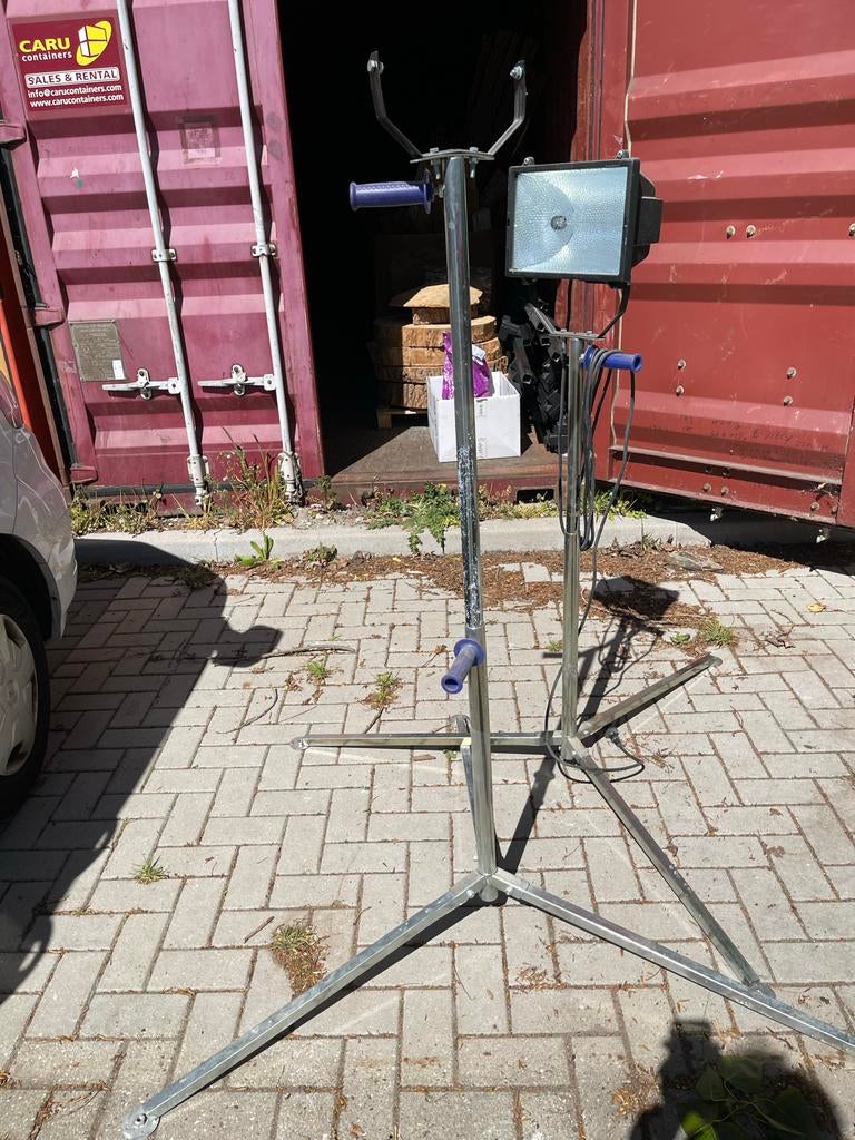 2 x bouwlamp statief heel stabiel, Ophalen, Gebruikt, Minder dan 50 watt, Met statief
