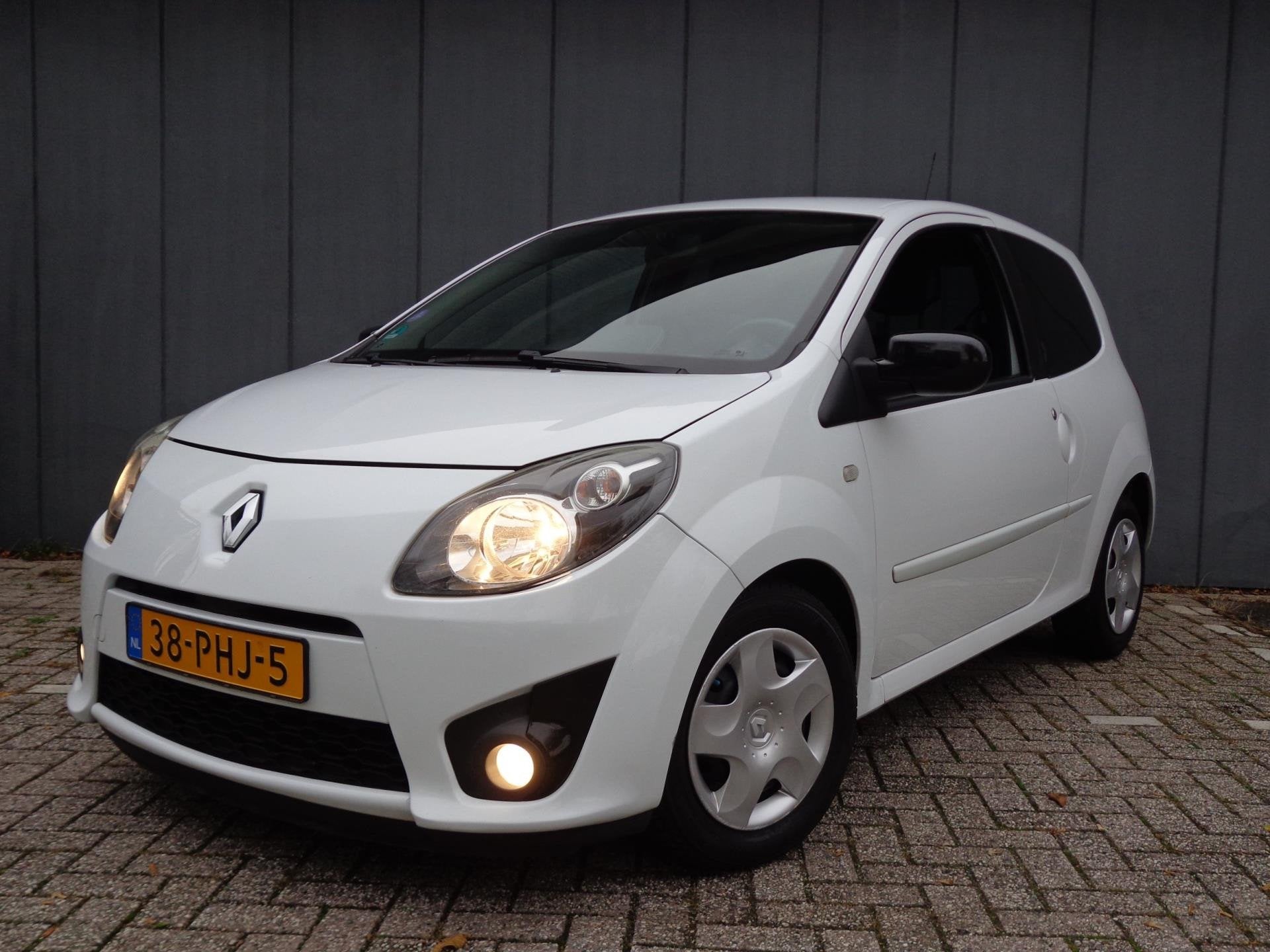 Renault Twingo 1.2i-16V Dyna izgstVol.onderhoud Apk 15-10-27, Auto's, Gebruikt, 4 cilinders, 4 stoelen, Alcantara