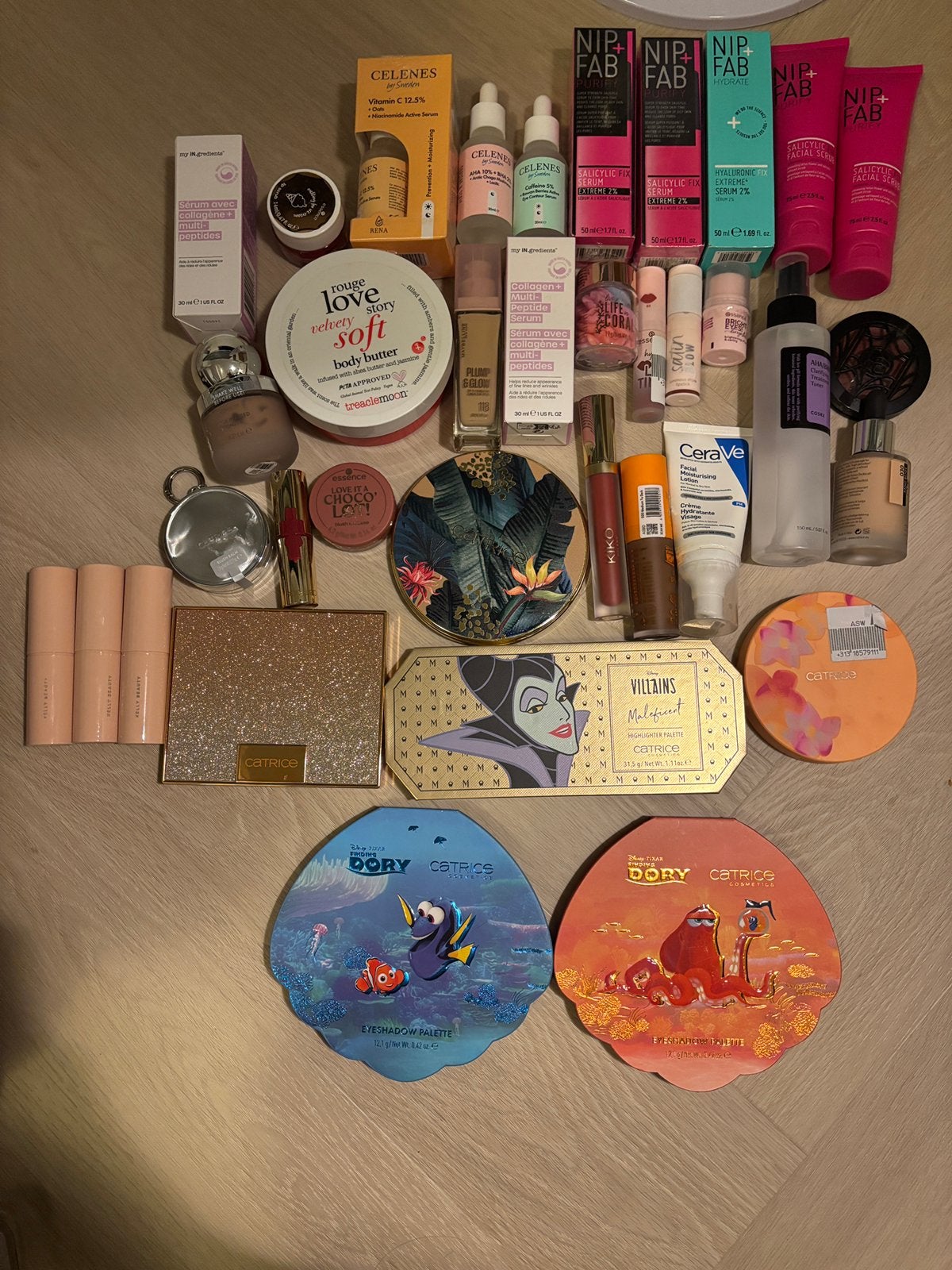 Makeup skincare pakket – NIP+FAB, Catrice, essence kiko, Ophalen of Verzenden, Zo goed als nieuw, Overige kleuren, Handen en Nagels