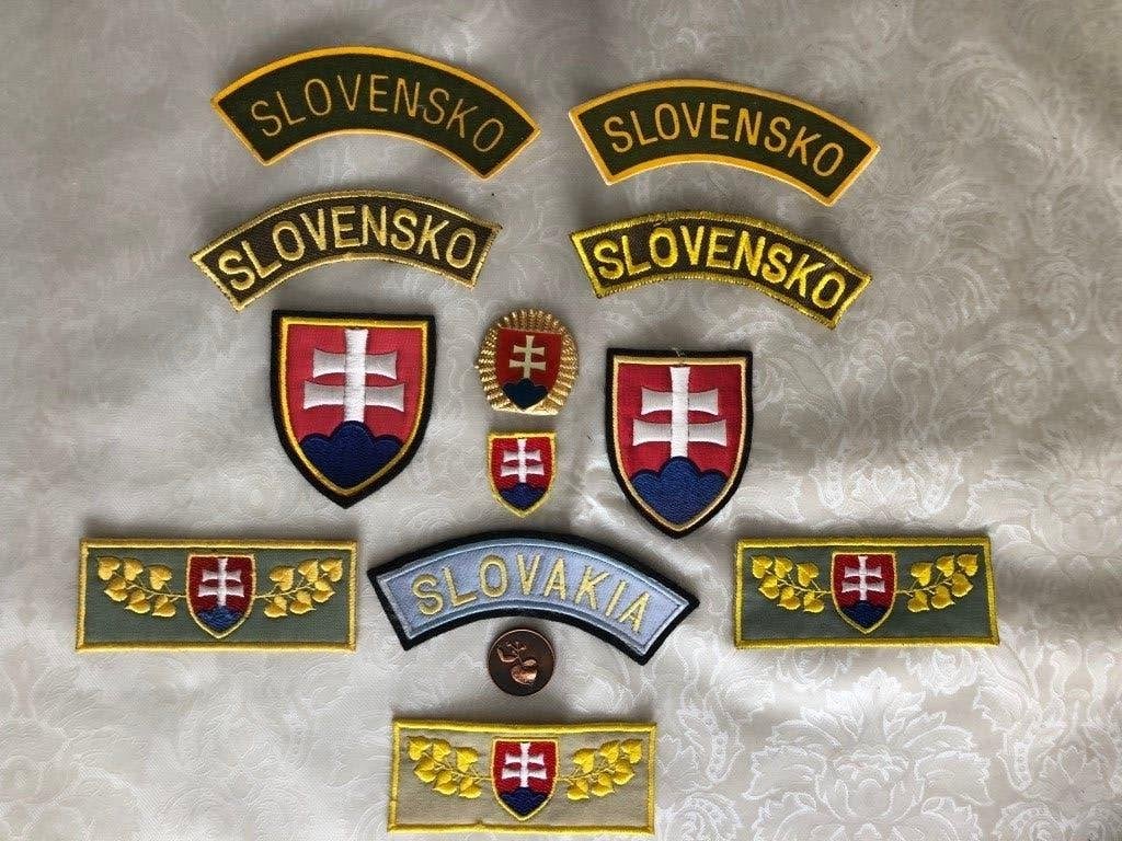 Badges en emblemen Slovaakse Leger, Verzamelen, Ophalen of Verzenden, Landmacht, Overige gebieden, Embleem of Badge