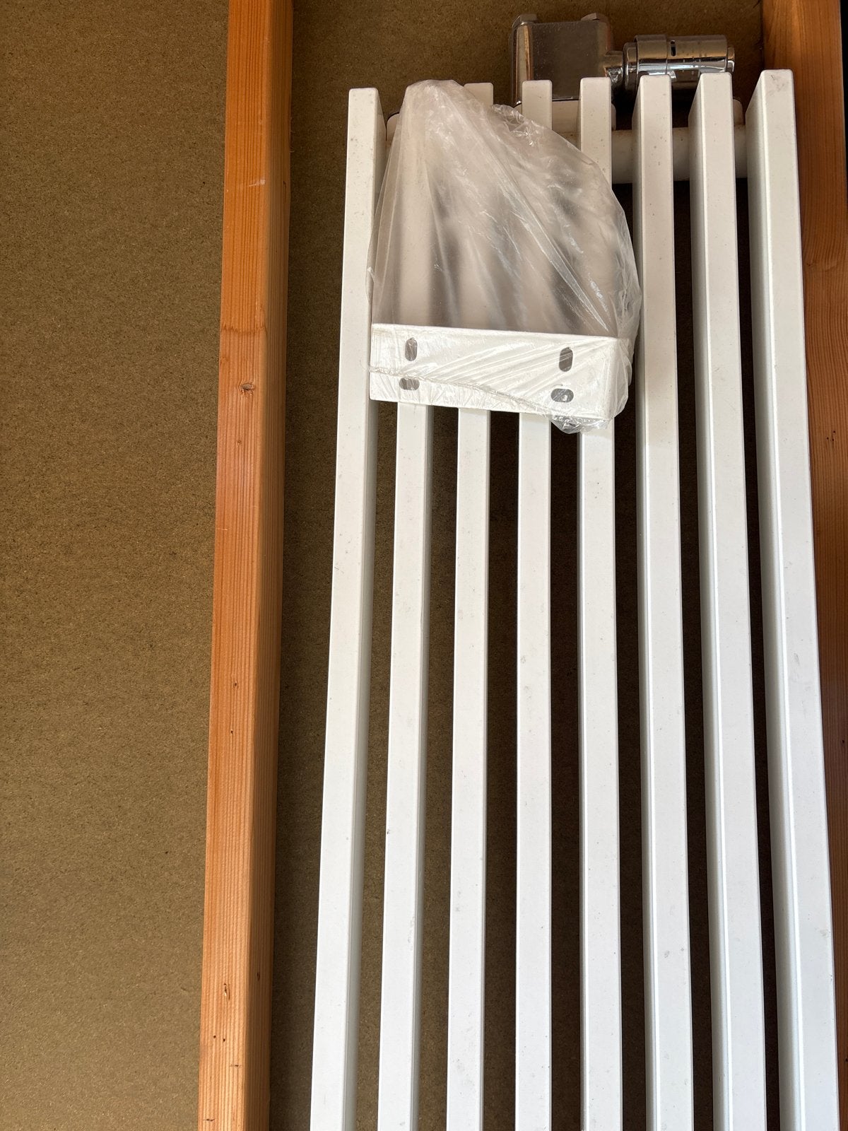 Gebruik verticale radiator - wit, medium- lang model, Ophalen, 500 tot 800 watt, Hoog rendement (Hr), Radiator