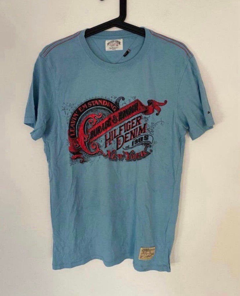 Tommy hilfiger denim t-shirt heren. maat m, Kleding | Heren, T-shirts, Verzenden, Zo goed als nieuw, Maat 48/50 (M), Blauw