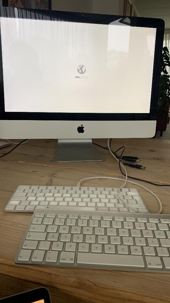 iMac 21.5 inch Mid 2011, Computers en Software, Apple Desktops, Ophalen, Gebruikt, 2 tot 3 Ghz, 8 GB