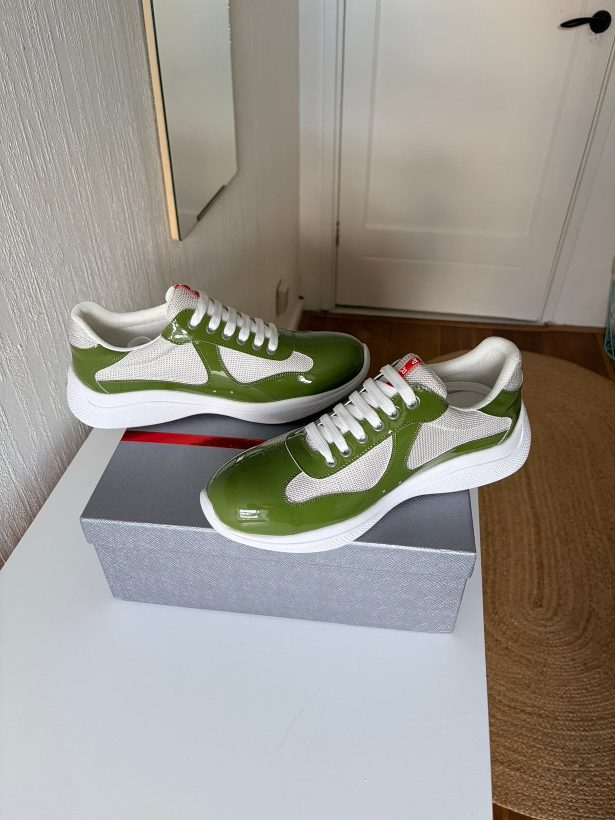 prada cups, Ophalen of Verzenden, Zo goed als nieuw, Overige kleuren