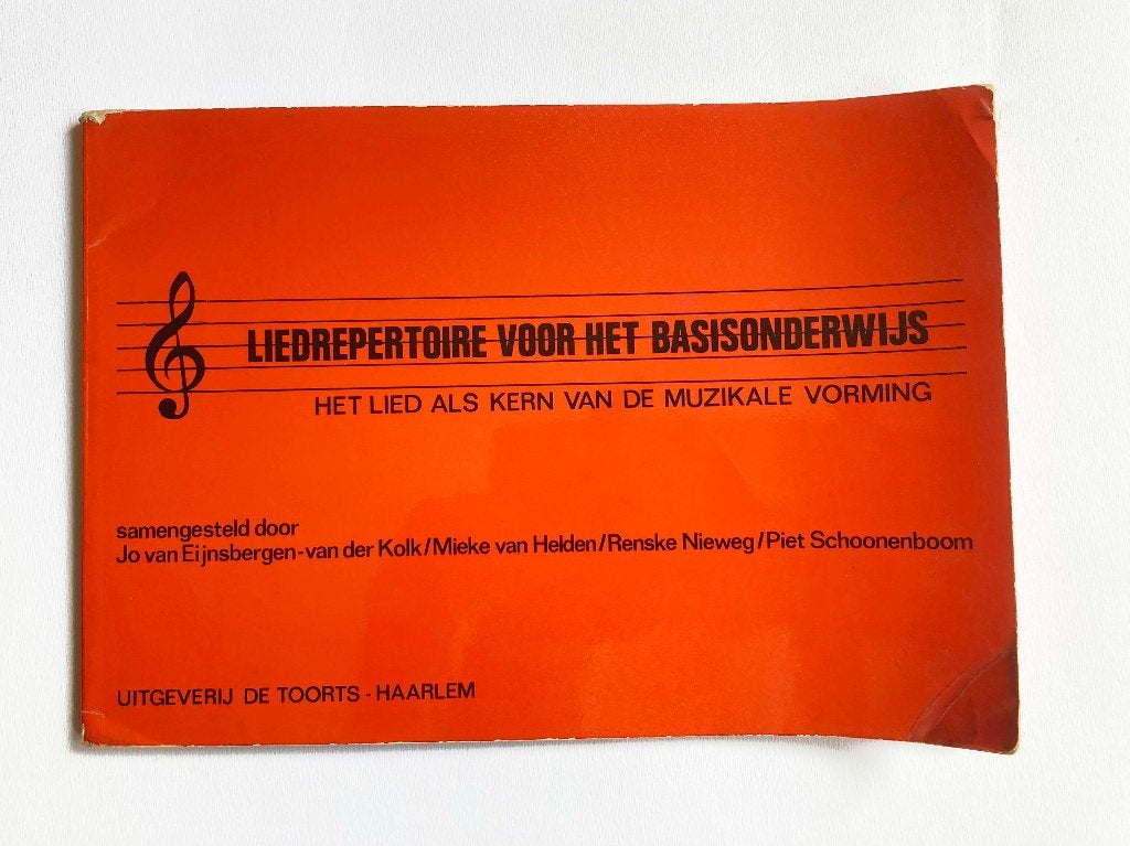 Liedrepertoire voor het basisonderwijs, muzikale vorming ’70, Ophalen of Verzenden, Overige onderwerpen, Gelezen, Jo v. Eijnsbergen-vd Kolk
