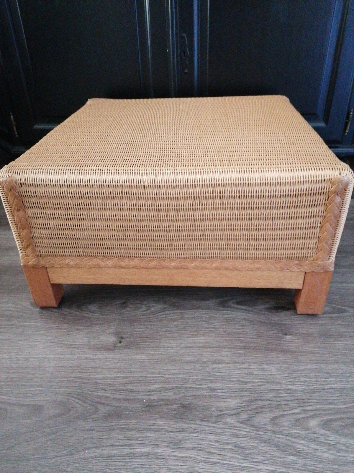 2 Vintage Rieten tafeltjes 55x55x28 cm per stuk €25.00 euro, Overige materialen, Vierkant, Zo goed als nieuw, Ophalen