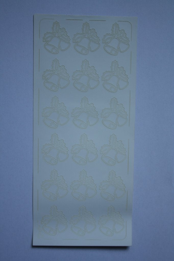 17 st. kerstbellen geel opdruk sierstickers wit 8472, Ophalen of Verzenden, Nieuw, Kerst, Overige typen