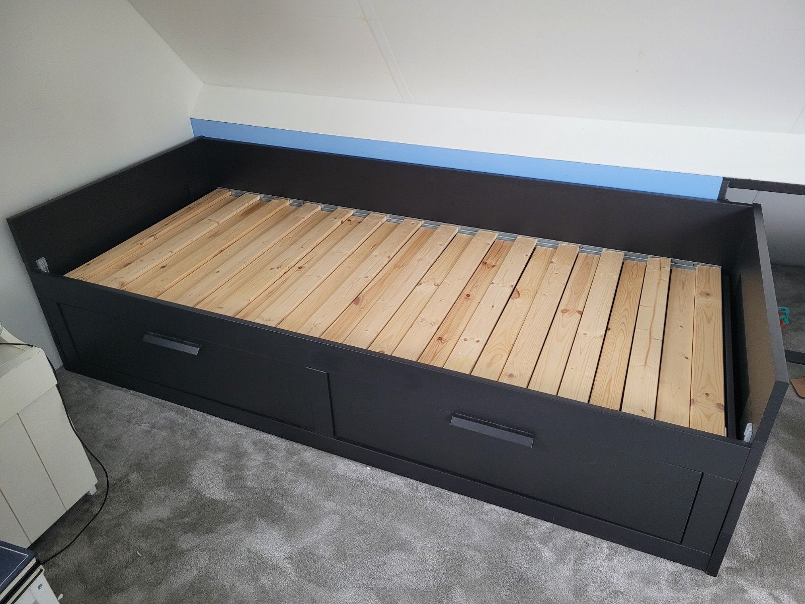 IKEA Brimnes uitschuifbed 80x200 met lades bed, Ophalen, Eenpersoons, Zwart, Zo goed als nieuw