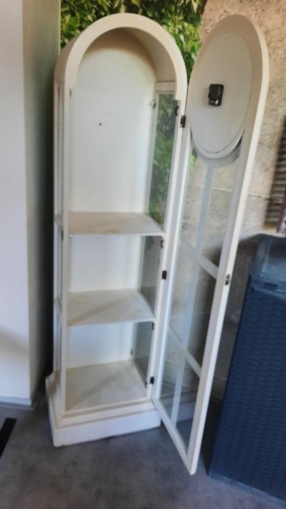 Unieke klokkast vitrine wit 25 euro, Ophalen, Met plank(en), Minder dan 50 cm, Gebruikt