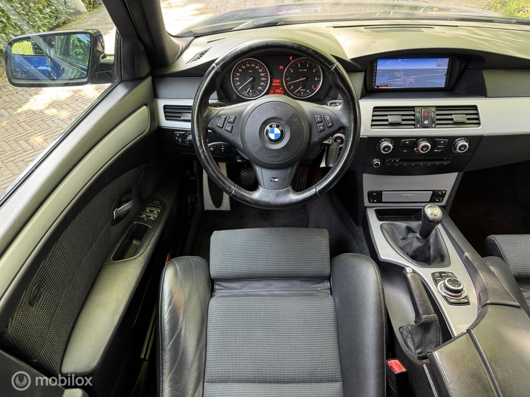 BMW 5-serie Touring 523i - M-pakket - Sport stoelen - M5 -, Auto's, BMW, 13 km/l, Achterwielaandrijving, Gebruikt, Blauw