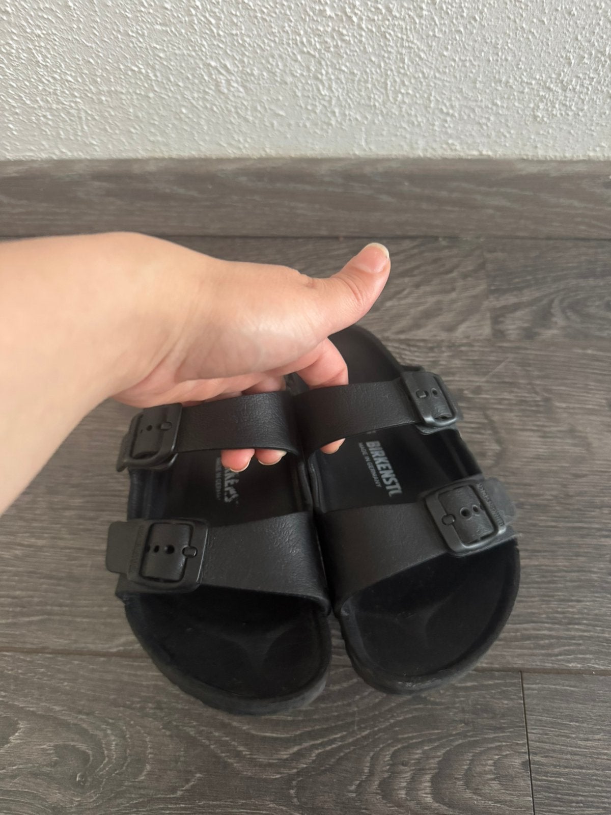 Slippers, Ophalen of Verzenden, Zo goed als nieuw, Jongetje of Meisje