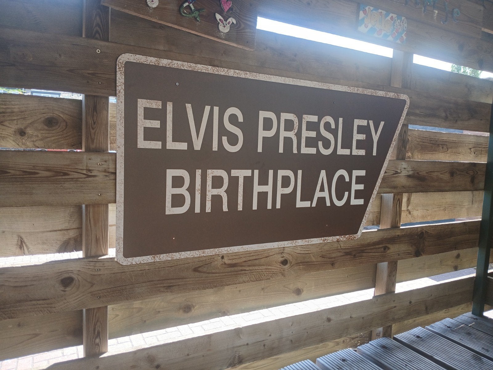Replica Elvis Presley Birthplace bord 100x60 cm, Verzamelen, Muziek, Artiesten en Beroemdheden, Ophalen of Verzenden, Zo goed als nieuw