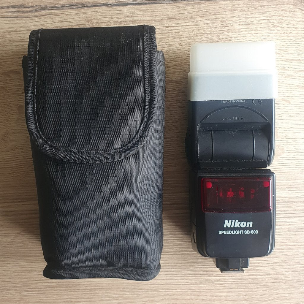 Nikon Speedlight SB-600, Audio, Tv en Foto, Fotografie | Flitsers, Ophalen of Verzenden, Gebruikt, Nikon, Kantelbaar