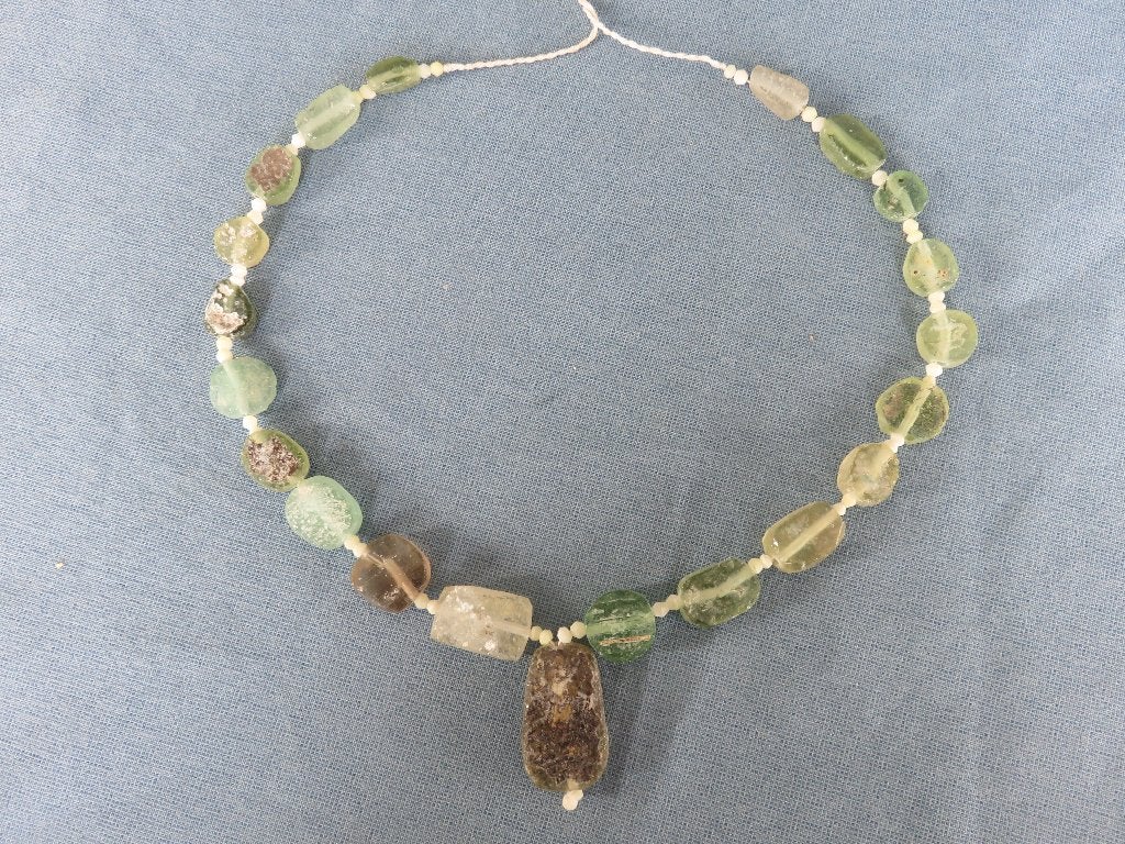 Romeinse rijk . hals ketting - 2000 jaar oud - bodemvondst, Ophalen of Verzenden, Overige materialen, Ketting