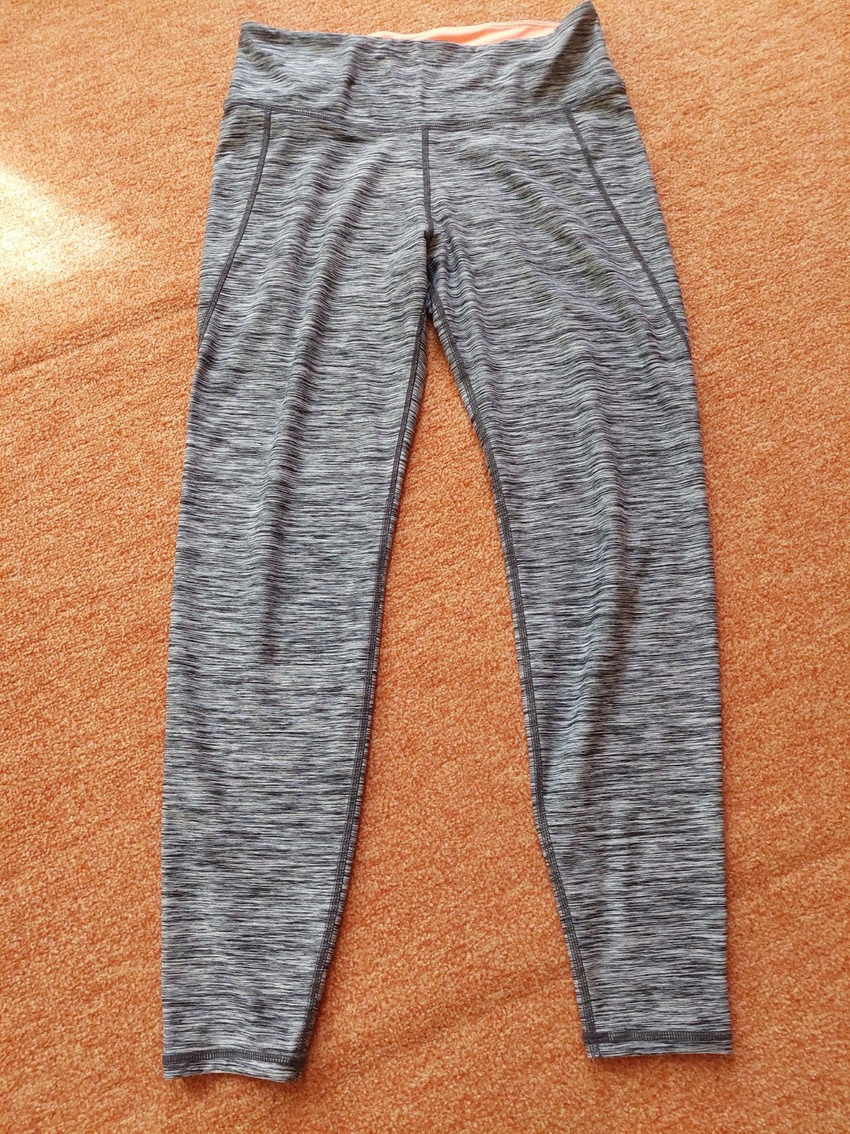Grijze  streepjes sportlegging h&m, Kleding | Dames, Sportkleding, Ophalen of Verzenden, Zo goed als nieuw, Grijs, Fitness of Aerobics