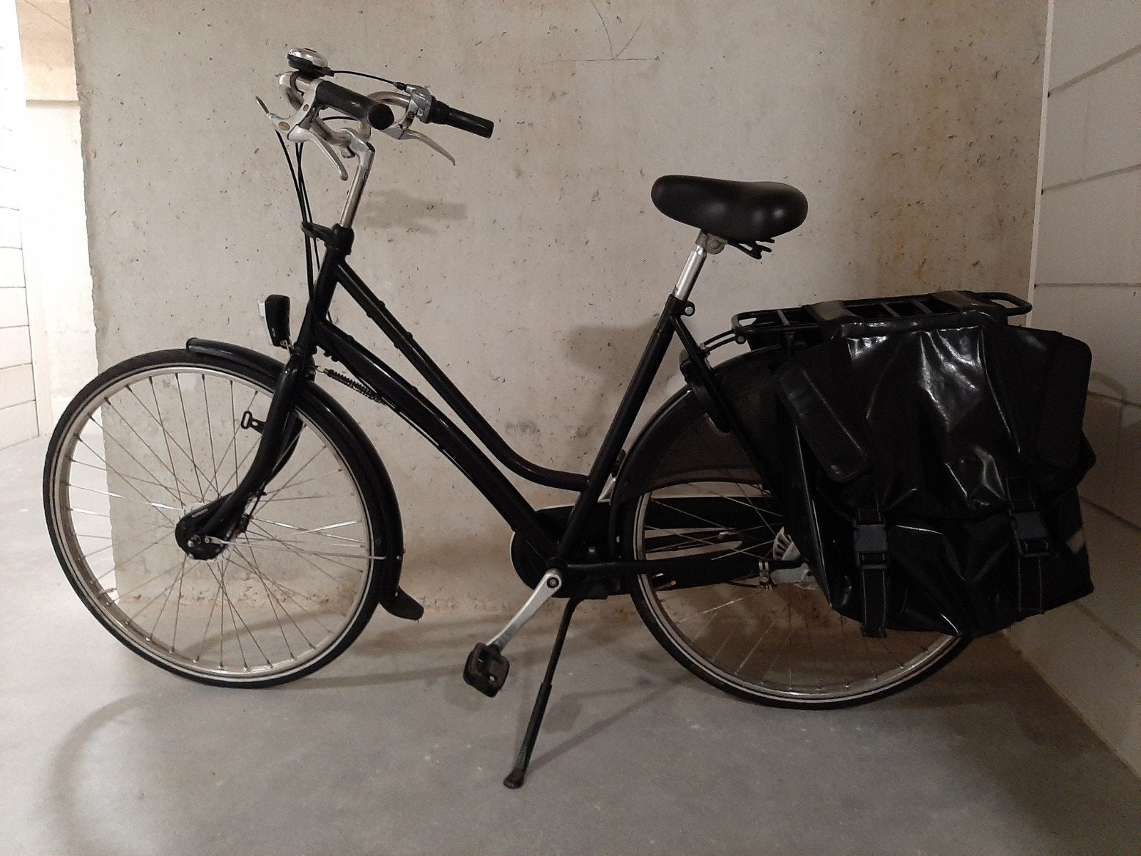 Te Koop: Azor damesfiets, Gebruikt, Versnellingen, 56 cm of meer, Trommelrem