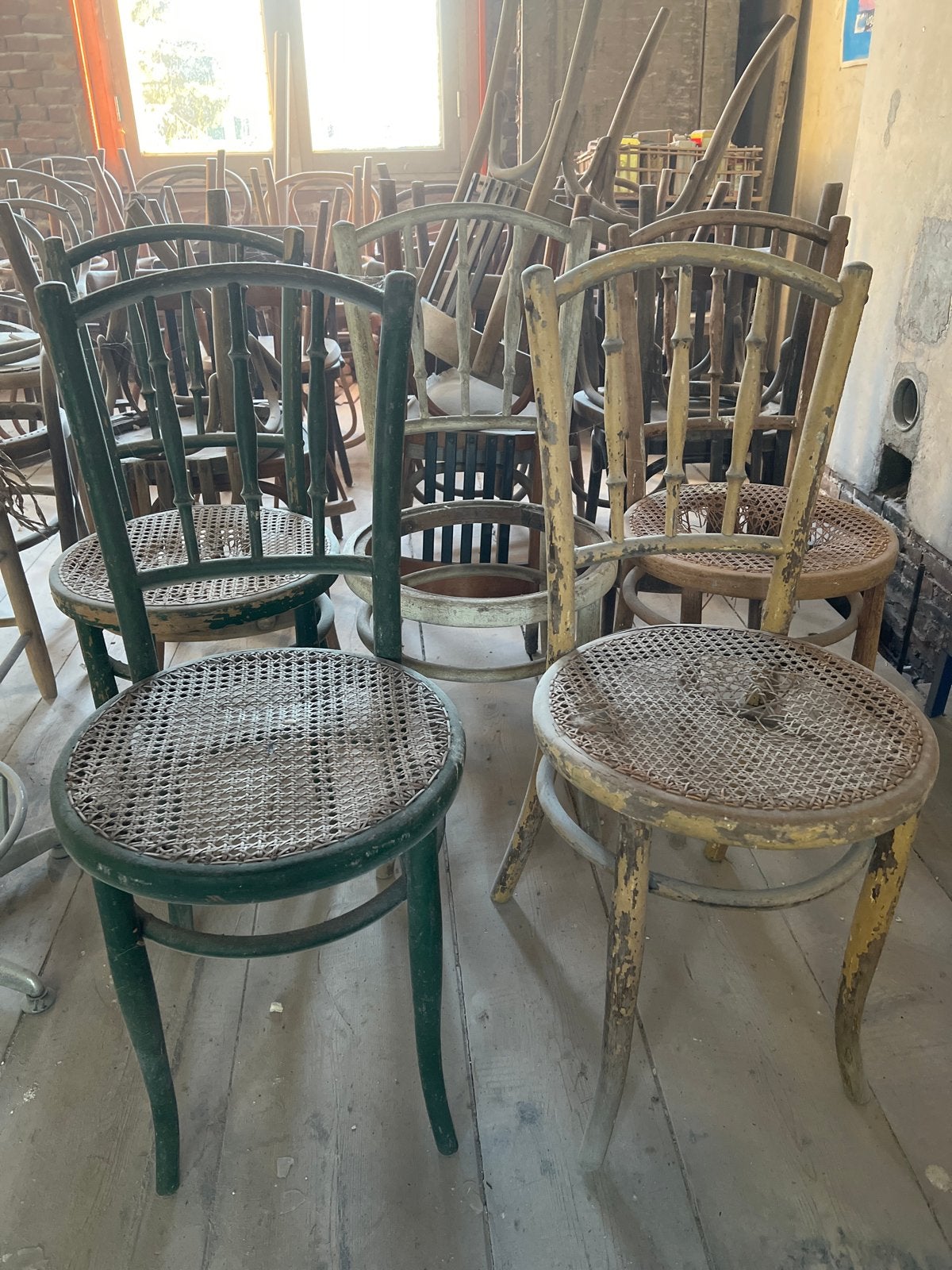 5 Vintage Thonet stoelen met rotan zitting - Opknappers, Ophalen