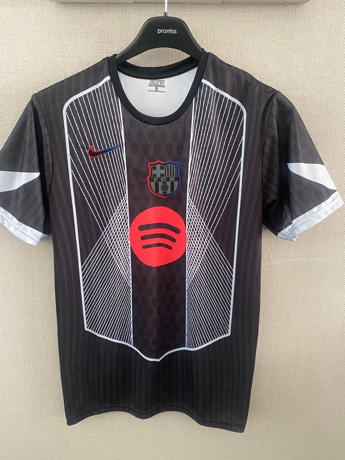 Voetbalshirt FCB Yamal maat S, Ophalen of Verzenden, Zo goed als nieuw, Maat 46 (S) of kleiner