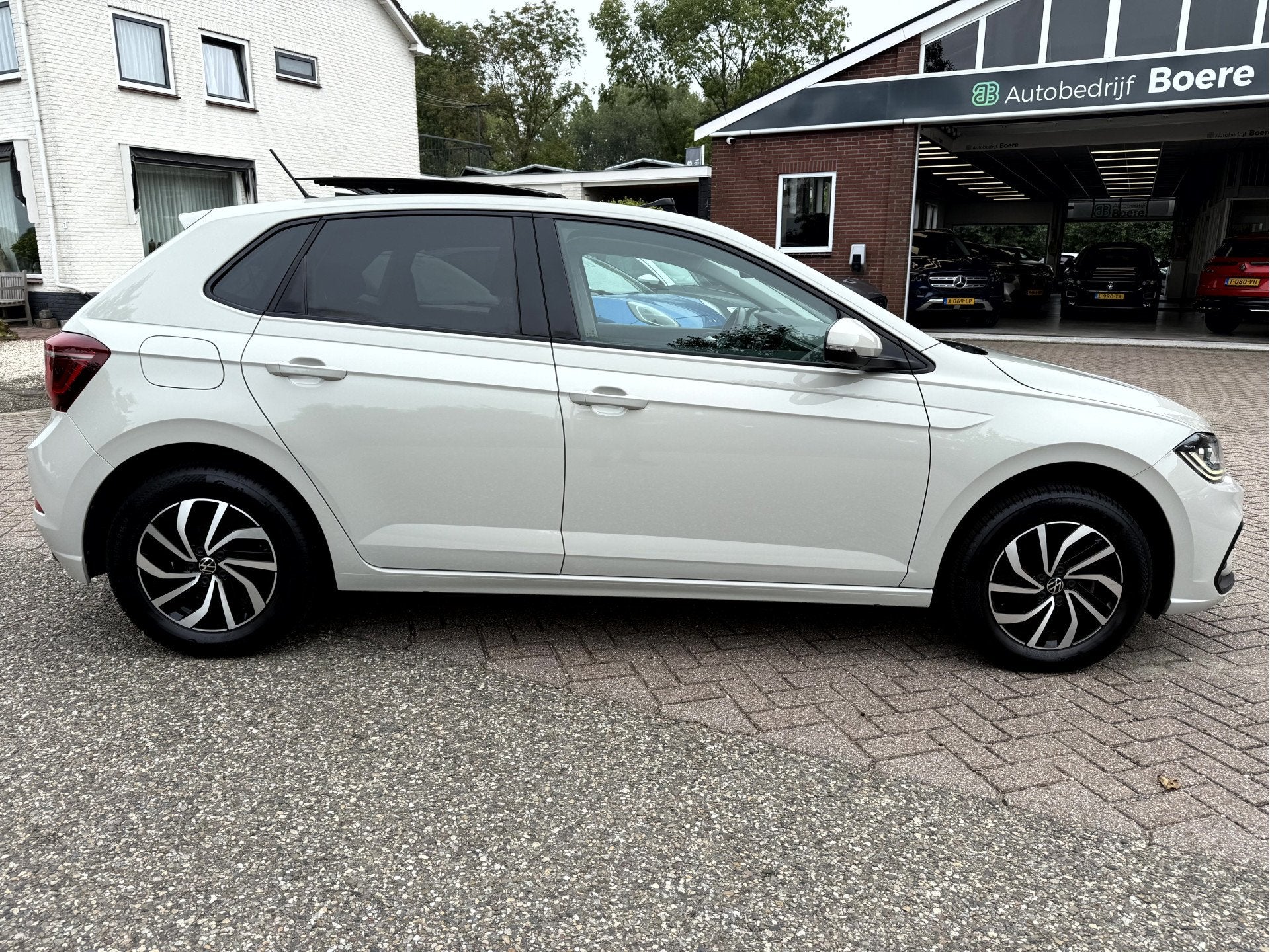Volkswagen Polo 1.0 TSI Life Business NL Auto, Panoramadak,, Dealer onderhouden, Gebruikt, 1104 kg, Bedrijf