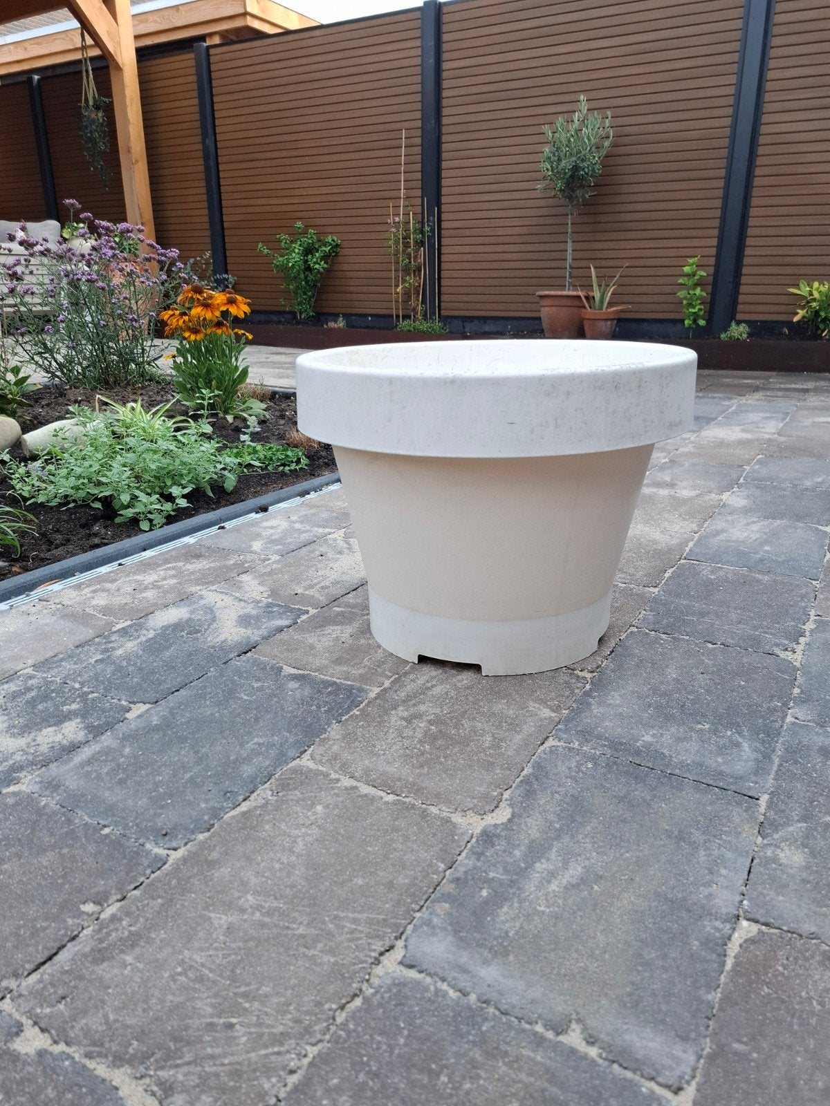 witte, kunststof plantenpot. 35 cm hoog, Tuin en Terras, Ophalen, Kunststof, Gebruikt, Rond