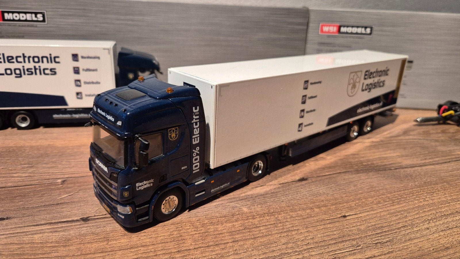 WSI Models Scania S Next Gen Electronic Logistics, Ophalen of Verzenden, Zo goed als nieuw, Bus of Vrachtwagen, Wsi