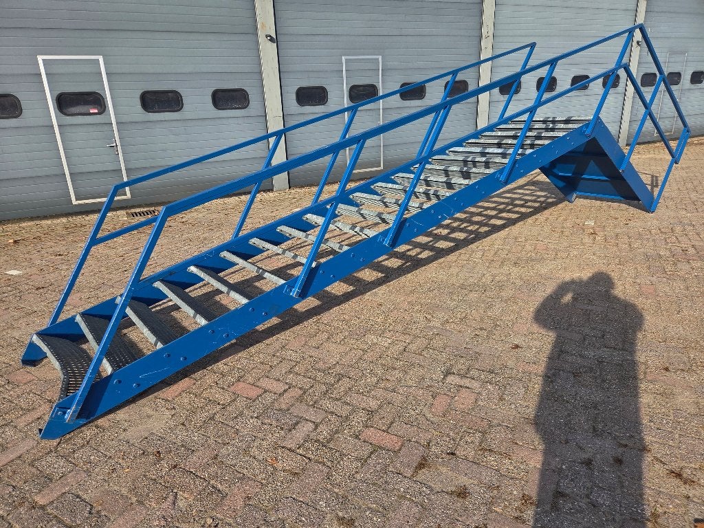 Diverse trappen met plateau, Ophalen, Gebruikt