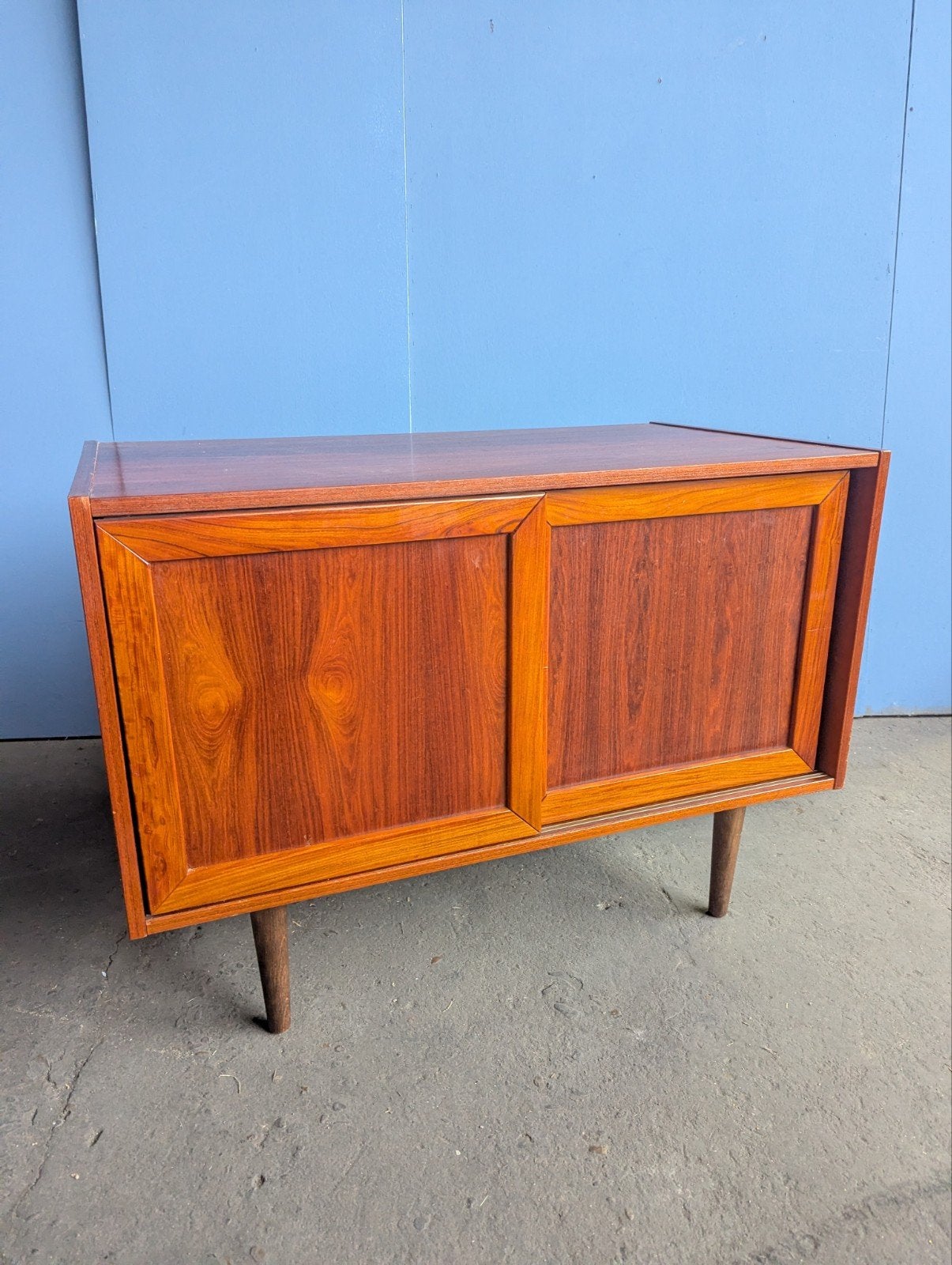 Vintage Deense kast met schuifdeuren, Faarup 1960s, Ophalen of Verzenden, Gebruikt, 25 tot 50 cm, Minder dan 100 cm