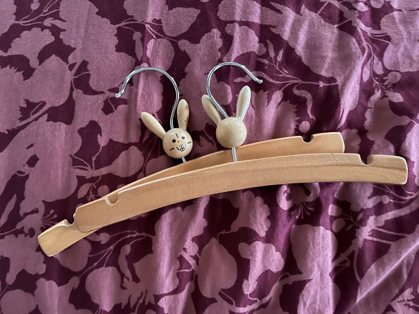 Leuke houten kledinghangers met konijnenhoofdjes, Ophalen of Verzenden, Gebruikt, Hout, Kinderen