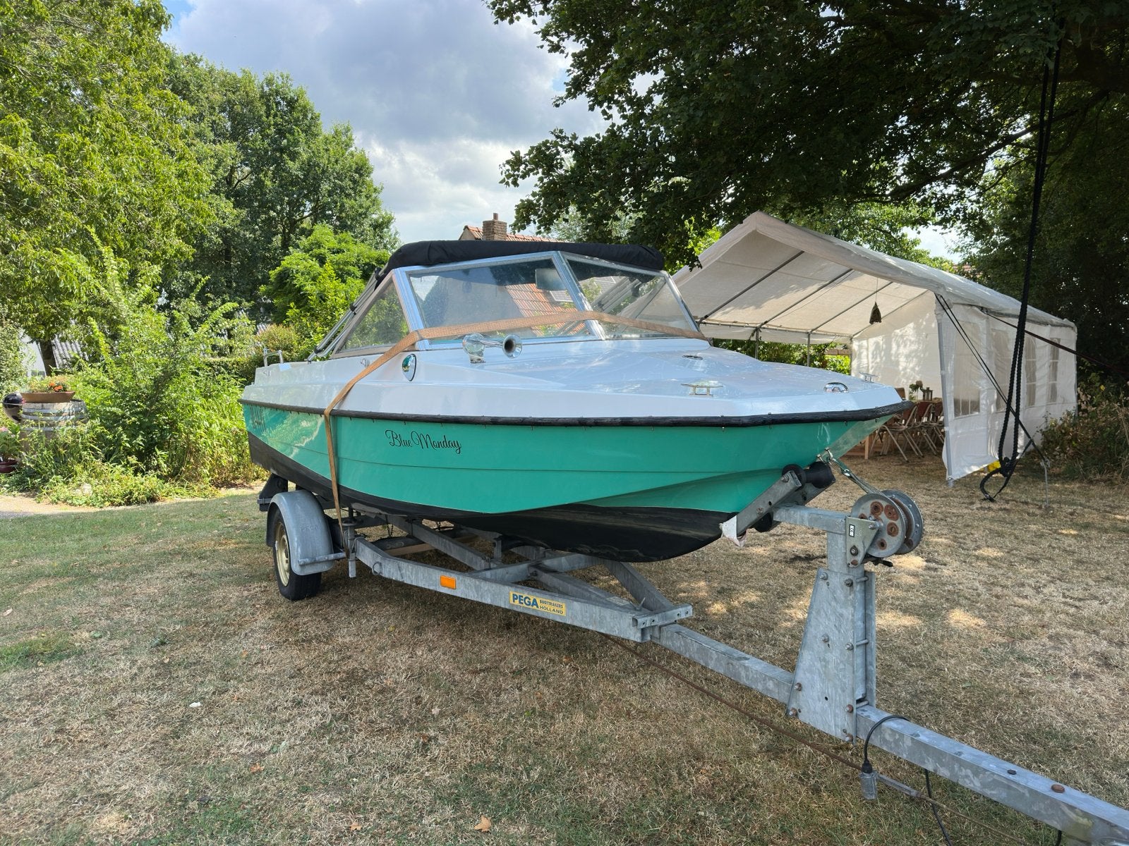 Nette speedboot met Volvo Penta motor 115pk en Pega-trailer, Overige merken, Gebruikt, Binnenboordmotor, 2 m