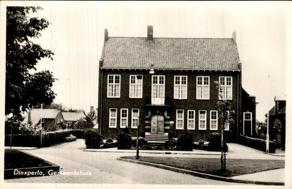 Dinxperlo - Gemeentehuis - Vooraanzicht, Verzamelen, Ophalen of Verzenden, 1940 tot 1960, Ongelopen, Gelderland