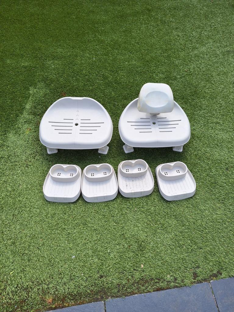 Te koop zitjes en bekerhouders voor in de jacuzzi, Ophalen