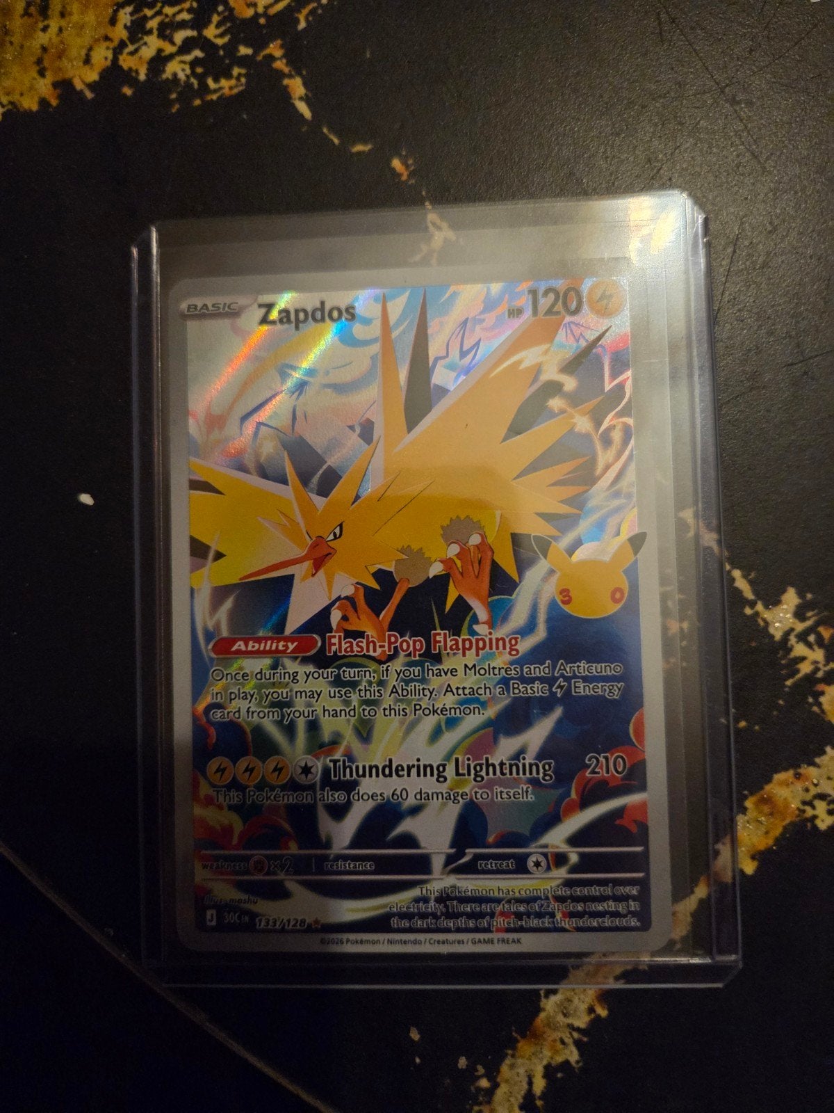 Zapdos #133 - Pokemon 30th Anniversary, Ophalen of Verzenden, Nieuw, Losse kaart, Foil