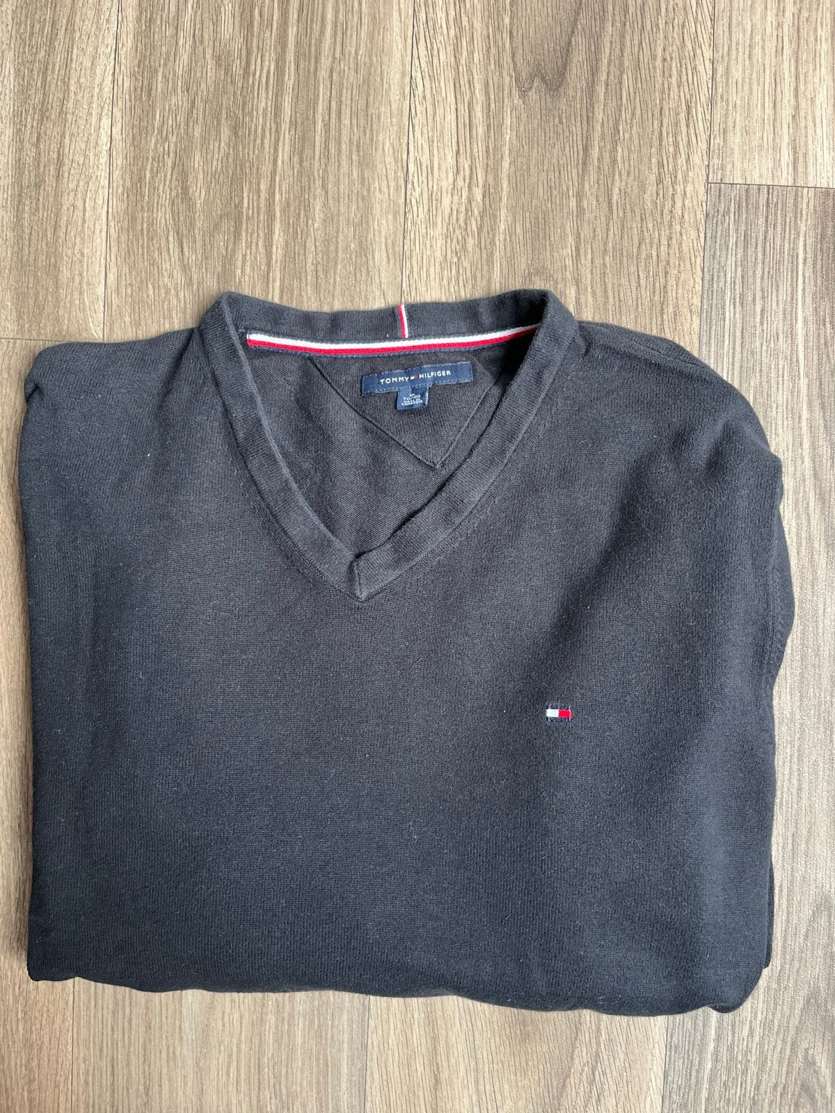 Tommy Hilfiger V-hals trui - Zwart - Maat XL, Ophalen of Verzenden, Gedragen, Maat 56/58 (XL), Zwart