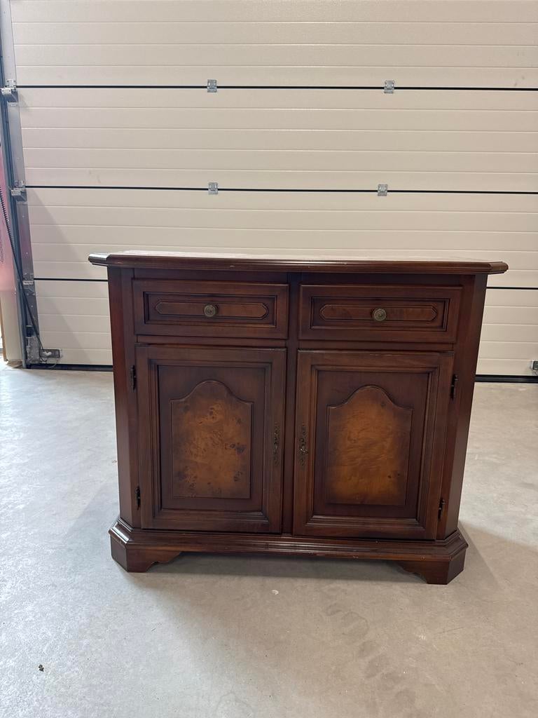 Antieke kast met sleutels - 106x42x90 cm, Antiek en Kunst, Antiek | Meubels | Kasten, Ophalen