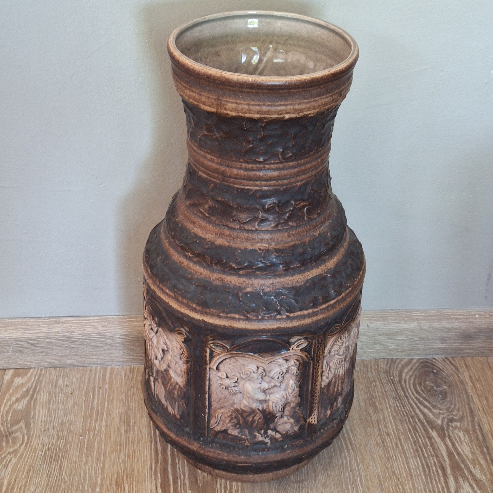 Retro Jasba keramiek vaas 40 cm reliëf, Ophalen, Gebruikt, Steen/keramiek
