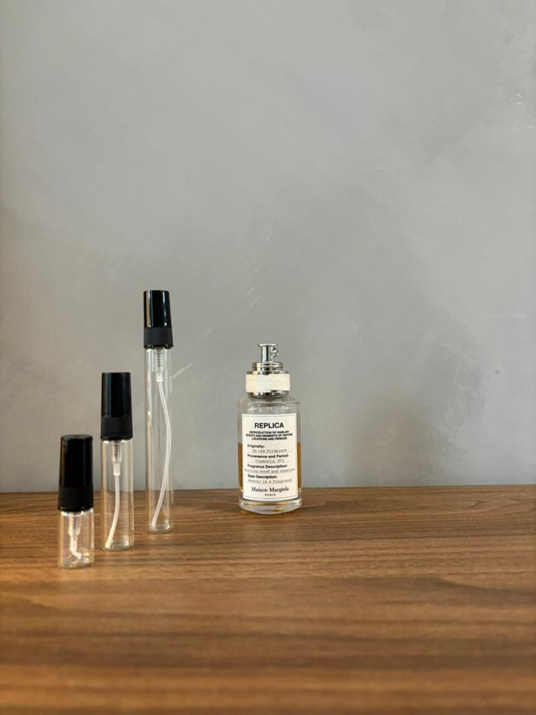 Maison Margiela by the fireplace Parfum sample tester decant, Sieraden, Tassen en Uiterlijk, Uiterlijk | Parfum, Ophalen of Verzenden