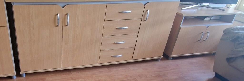Gratis vitrinekast, dressoir, tv kast, spiegel, Ophalen of Verzenden, 25 tot 50 cm