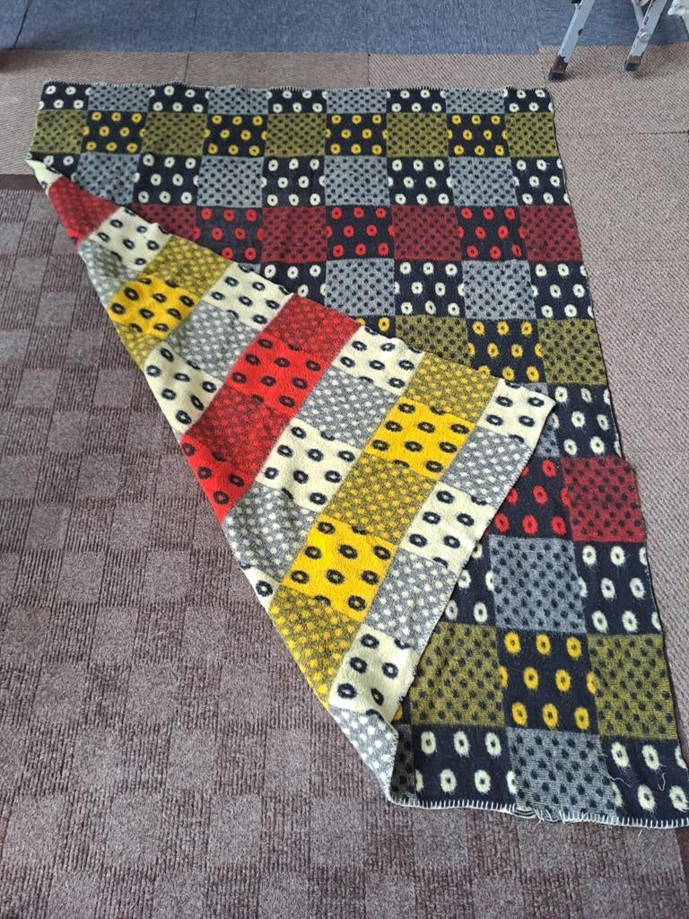 Vintage deken kubus 2 Zijdig geel zwart rood, Ophalen of Verzenden, Zo goed als nieuw, N.v.t, N.v.t