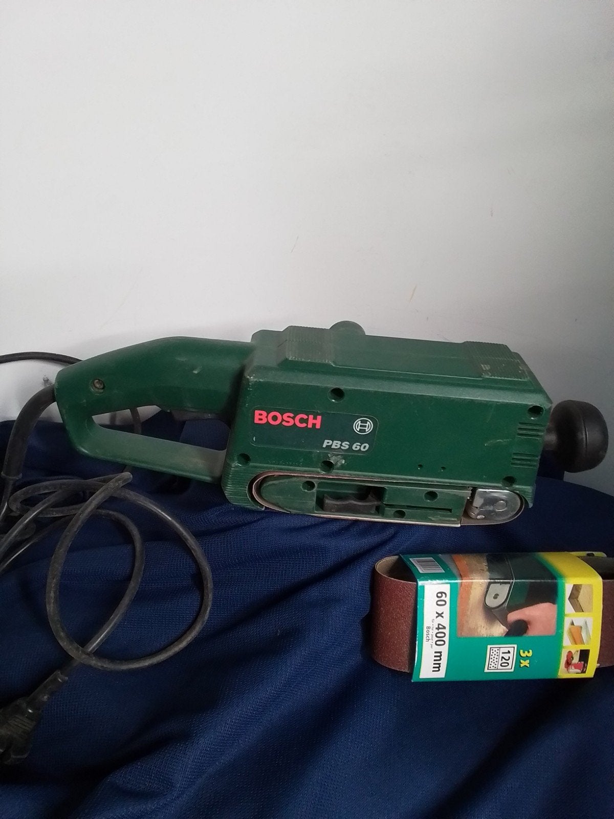 15331) BOSCHS BAND SCHUURMACHINE  PBS 60, Ophalen of Verzenden, Minder dan 600 watt, Bandschuurmachine