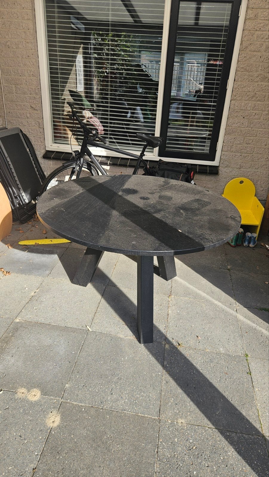 ronde tafel zwart, Tuin en Terras, Ophalen, Rond, Overige materialen