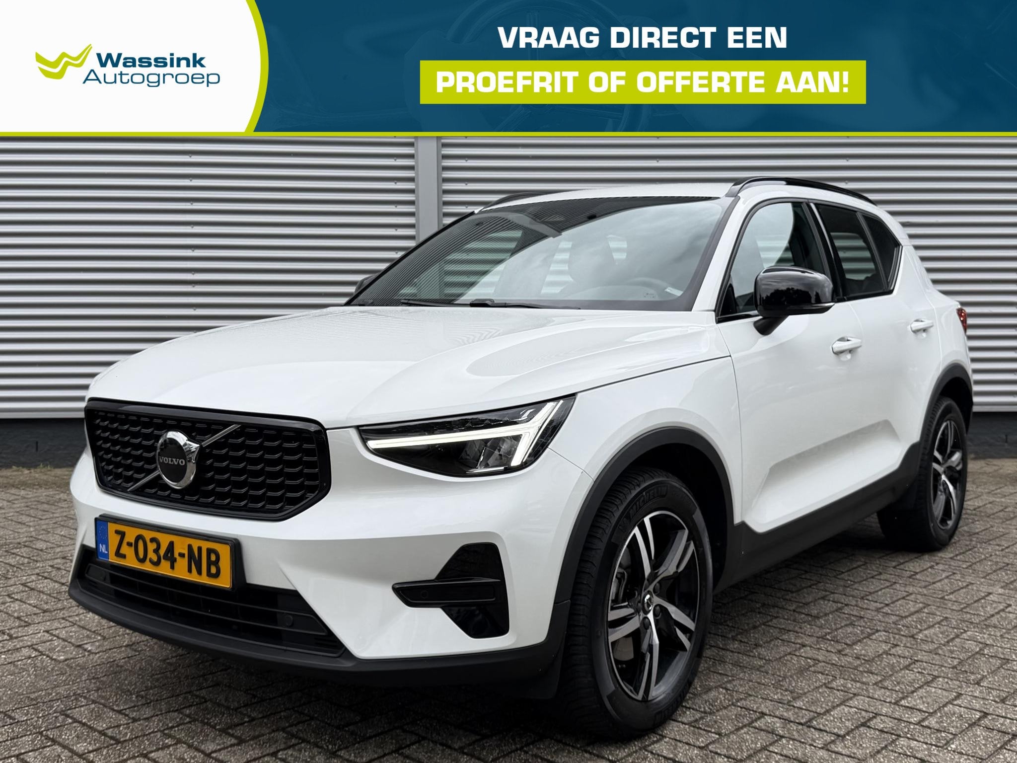Volvo XC40 2.0 B4 Plus Dark | Trekhaak | Stoelverwarming | M, Gebruikt, Euro 6, 4 cilinders, Leder en Stof