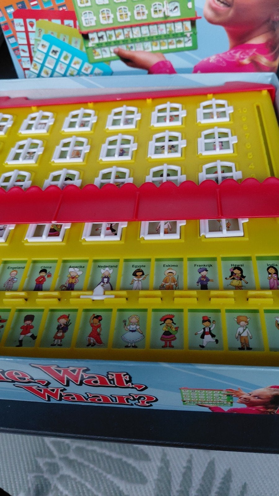 Wie, Wat, Waar? - Leuk gezelschapsspel voor jong en oud, Hobby en Vrije tijd, Gezelschapsspellen | Bordspellen, Vijf spelers of meer