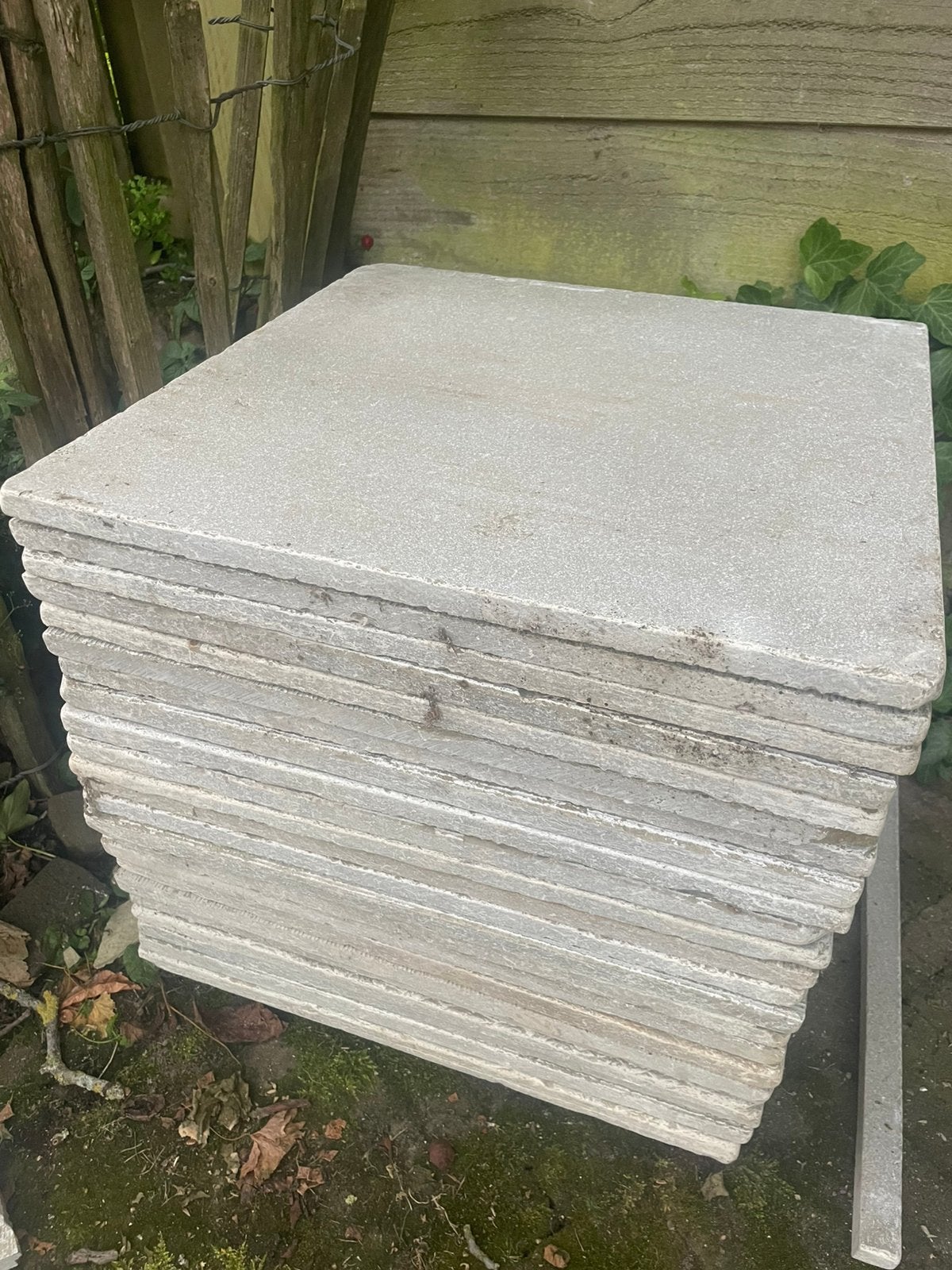 Natuurstenen tegels 7,5m2, 40 tot 60 cm, 40 tot 60 cm, Hardsteen, Zo goed als nieuw