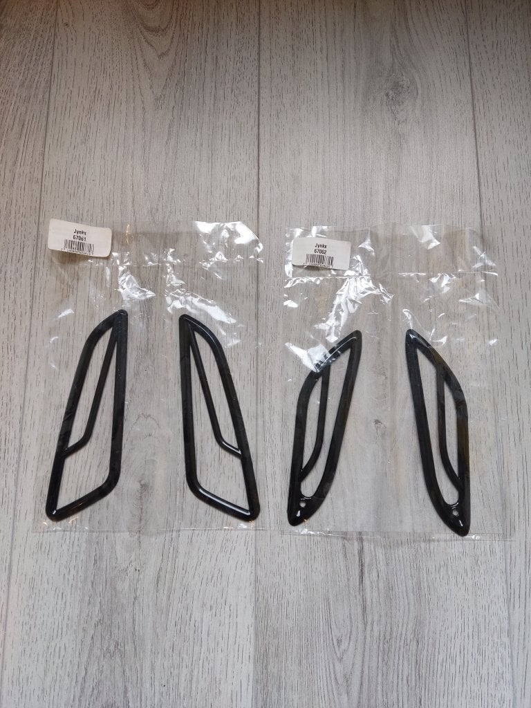 Sierstrip knipperlichten glans zwart Vespa Sprint Primavera, Info@jynkx.com, Nieuw, Ophalen of Verzenden, Piazza 99
