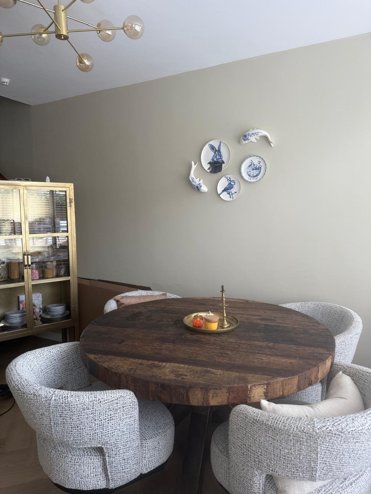Robuuste ronde eettafel massief teakhout met kruispoot, Ophalen, Gebruikt, 100 tot 150 cm, Vijf personen of meer