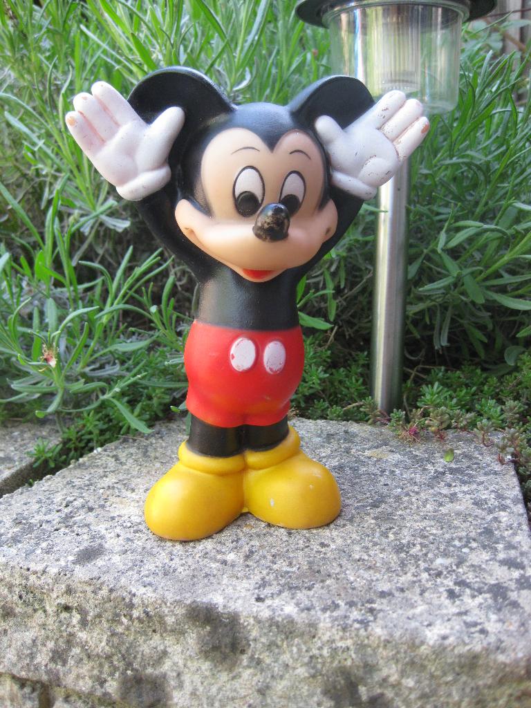 Mickey Mouse Walt Disney Productions Vintage Pieper, Ophalen, Mickey Mouse, Gebruikt, Beeldje of Figuurtje