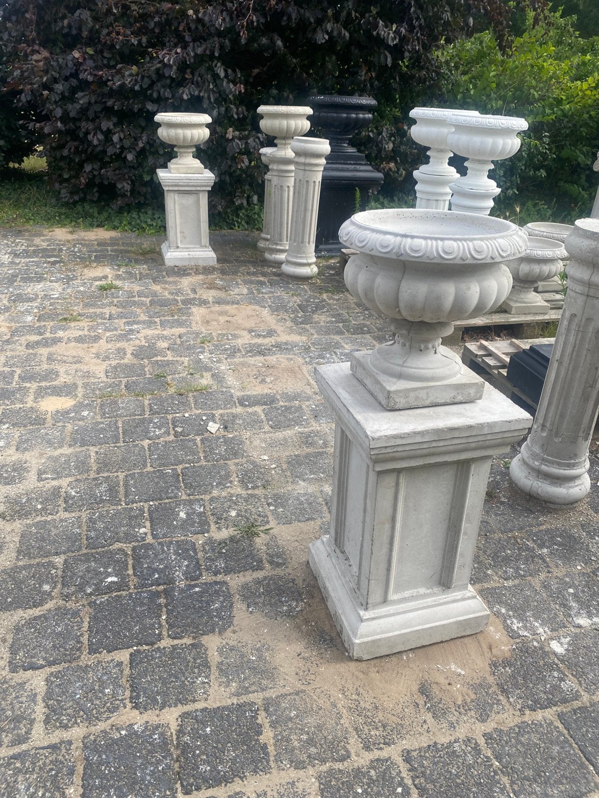 Nog 2 betonnen zuilen van 60 cm hoog & 40 cm breed & potten, Tuin en Terras, Ophalen, Rond, Nieuw, Binnen