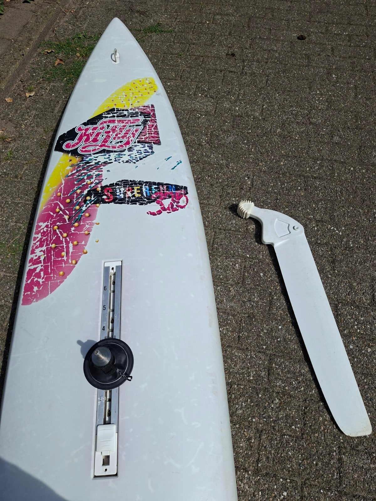 Te koop hyfly surfplank 325, Watersport en Boten, Windsurfen, Ophalen, Gebruikt, Plank