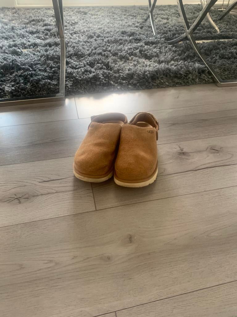 Ugg, Dieren en Toebehoren, Ophalen of Verzenden, Zo goed als nieuw